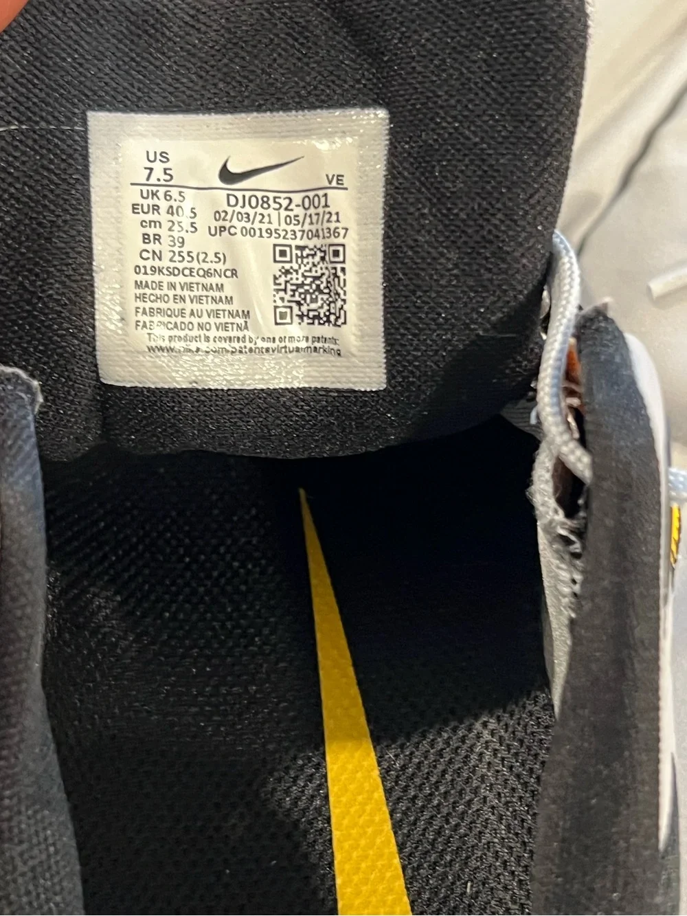 NFLxNike Air Zoom Pegasus 38 Pittsburgh Steelers Men's 7.5 ( W9)